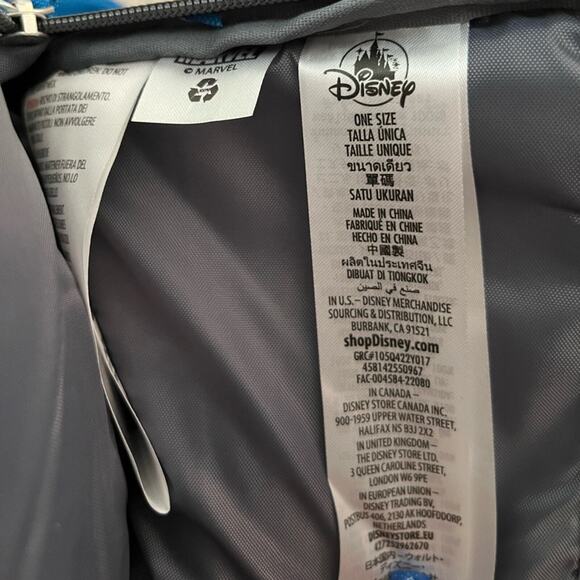 Avengers Marvel Backpack with Laptop Sleeve and Stickers Disney Parks NWT - Picture 11 of 11